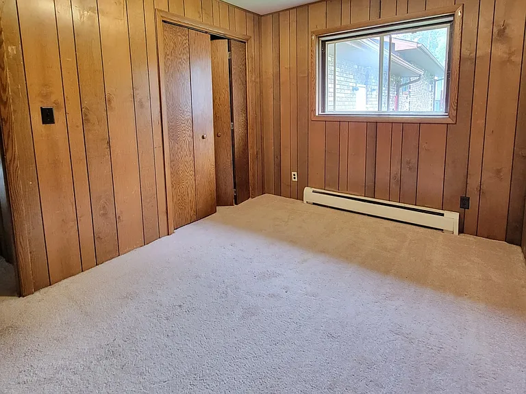 923 E Wausau Ave — Photo 12
