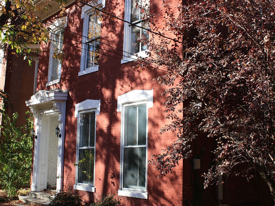 2nd image of 219 Saint Joseph St