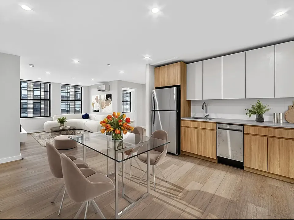225 E 134th St #5I