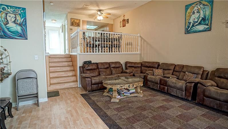 1st image of 444 E Verdugo Ave APT 2