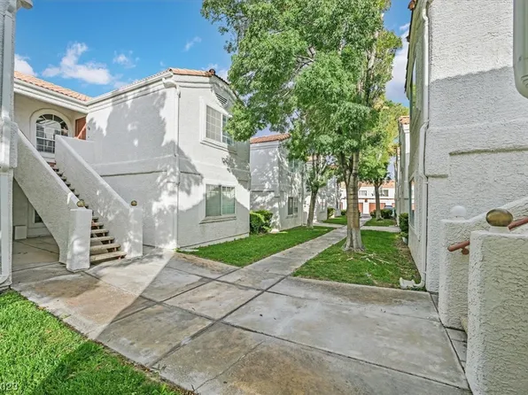 1800 Edmond St Unit 208, Las Vegas, NV 89146