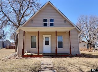 327 N Oak St, Dodge, NE 68633