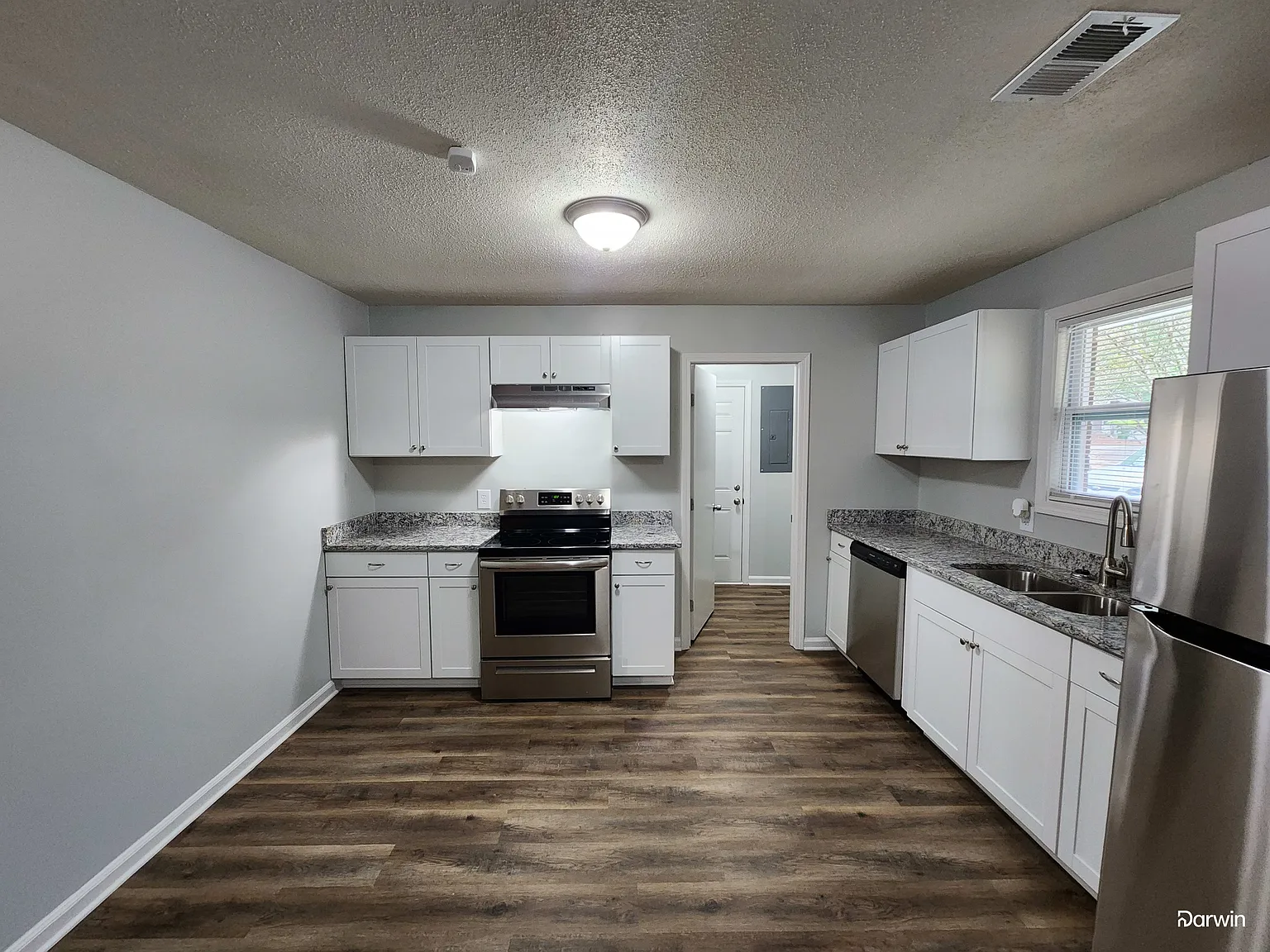 3 bed, 2.0 bath, 1134 sqft, $1,515 — Photo 4