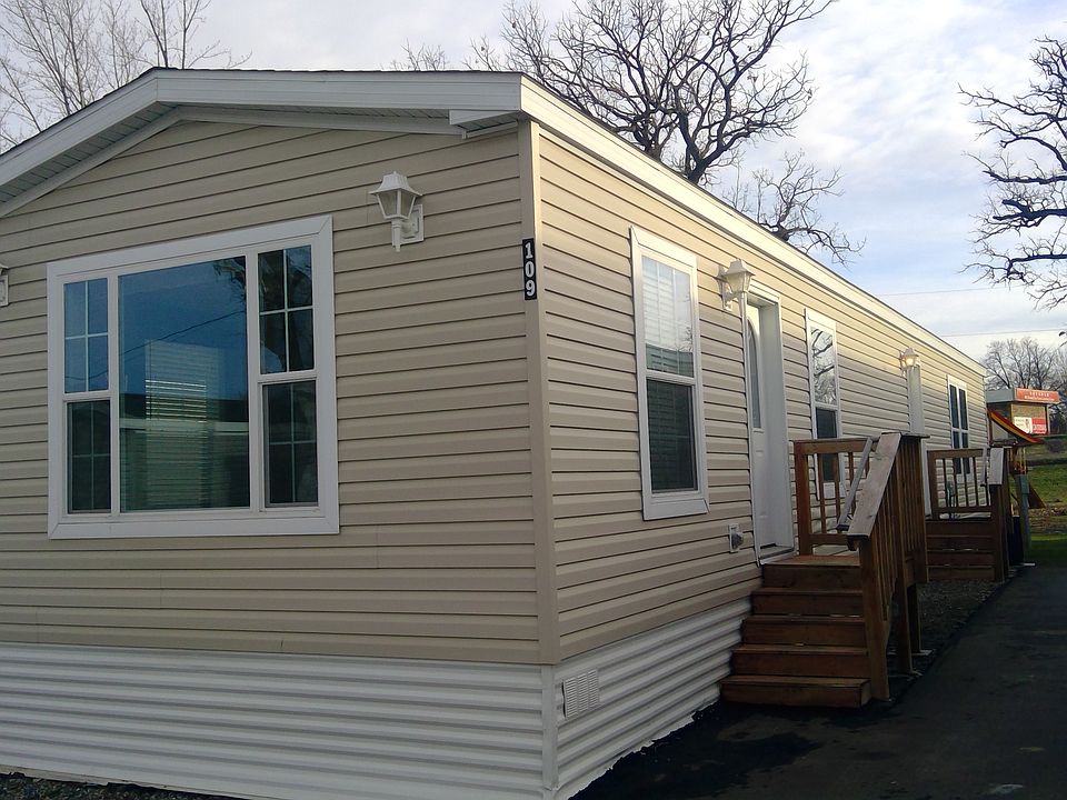 1st image of 2501 Lowry Ave NE Lot 109