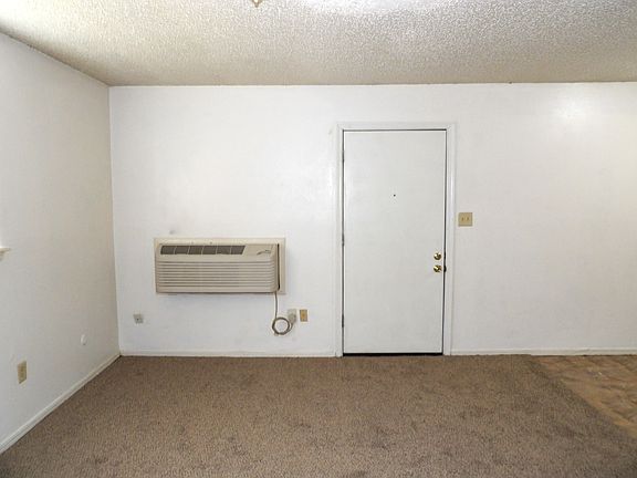 5th image of 6403 NW Oak Ave #C-6