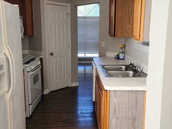 2nd image of 394 Chase Marion Way