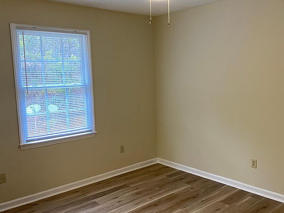 4th image of 754 Woodbriar Trl Unit 7