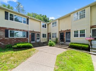 10 Georgetown Dr #H, Enfield, CT 06082