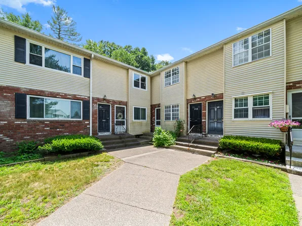 10 Georgetown Drive #H, Enfield, CT 06082