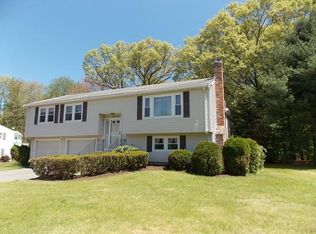 1 Edgewood Dr, Hudson, MA 01749
