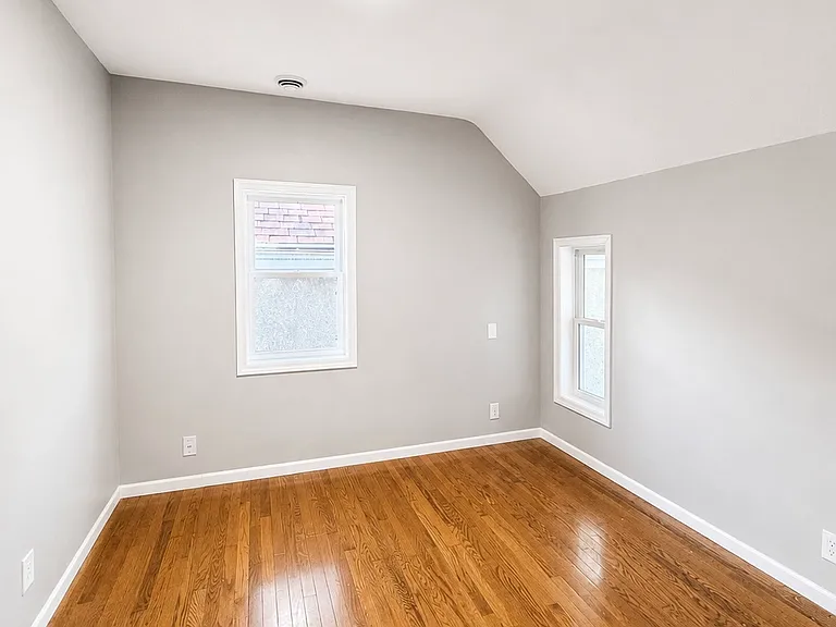 2450 13th Ave S #2 — Photo 8