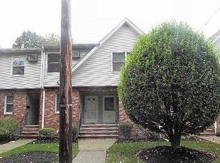 38 Home Pl APT 5, Bergenfield, NJ 07621