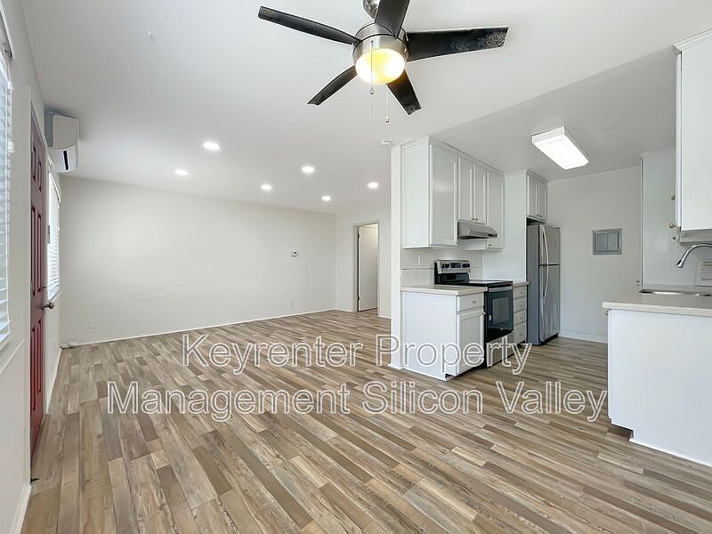1st image of 3013 Magliocco Dr APT 6