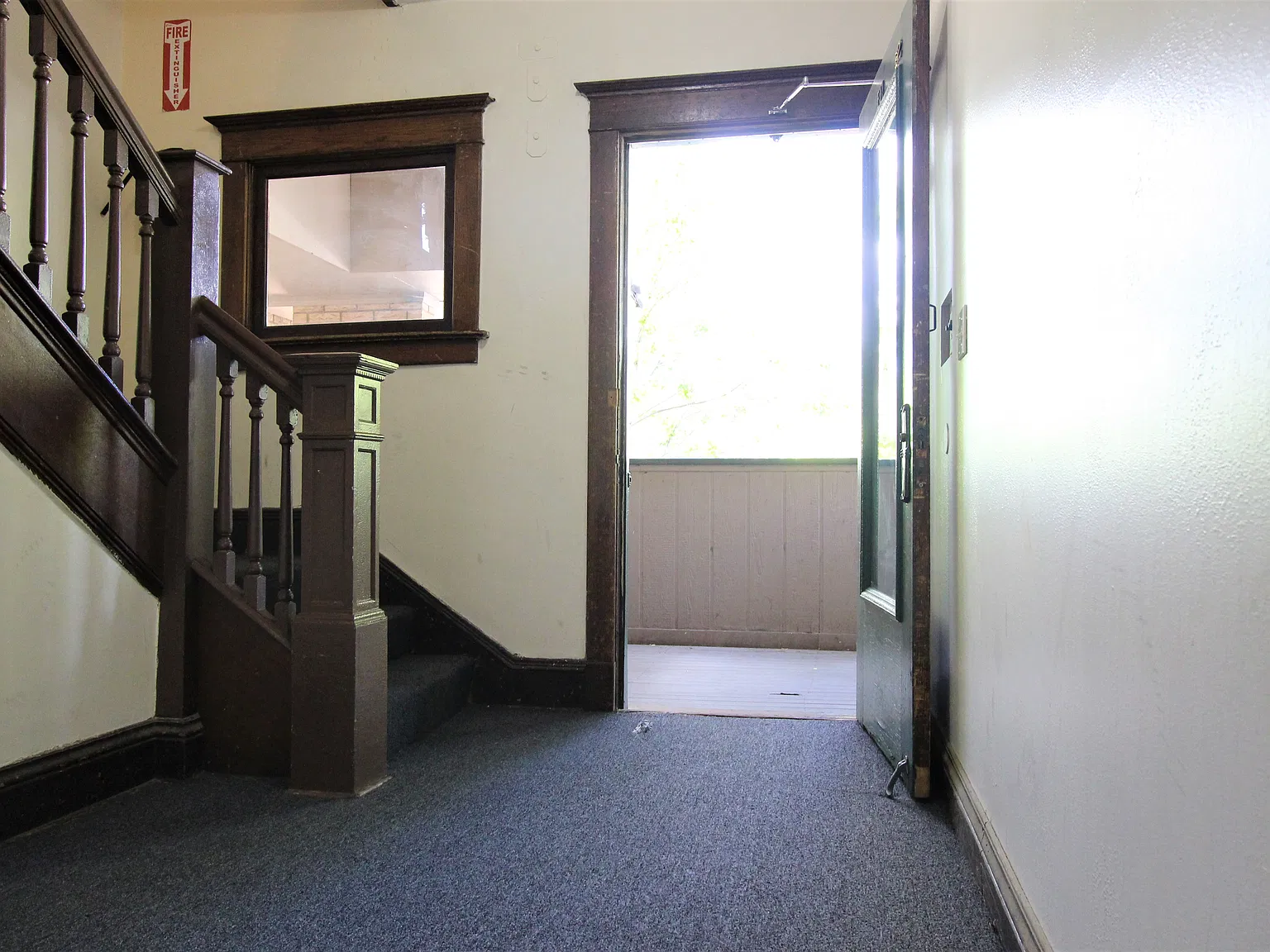 4 bed, 900 sqft, $6,000 — Photo 2