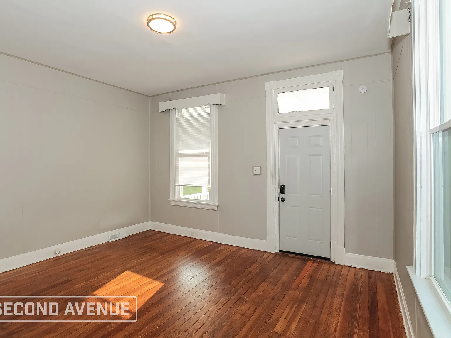 3 bed, 1.0 bath, 1411 sqft, $1,325 — Photo 4