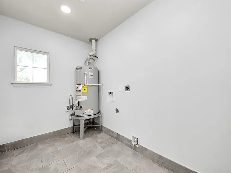 5003 Enyart St — Photo 35