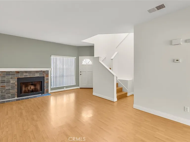 6 Greenmoor — Photo 3