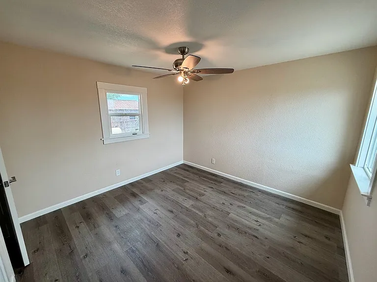 4410 S Holt Rd — Photo 16