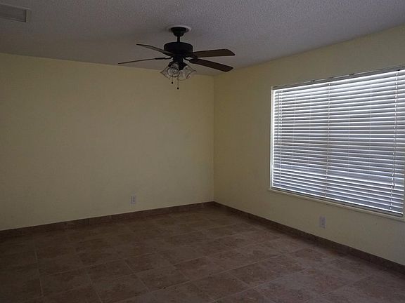 3rd image of 1306 W Avenue A