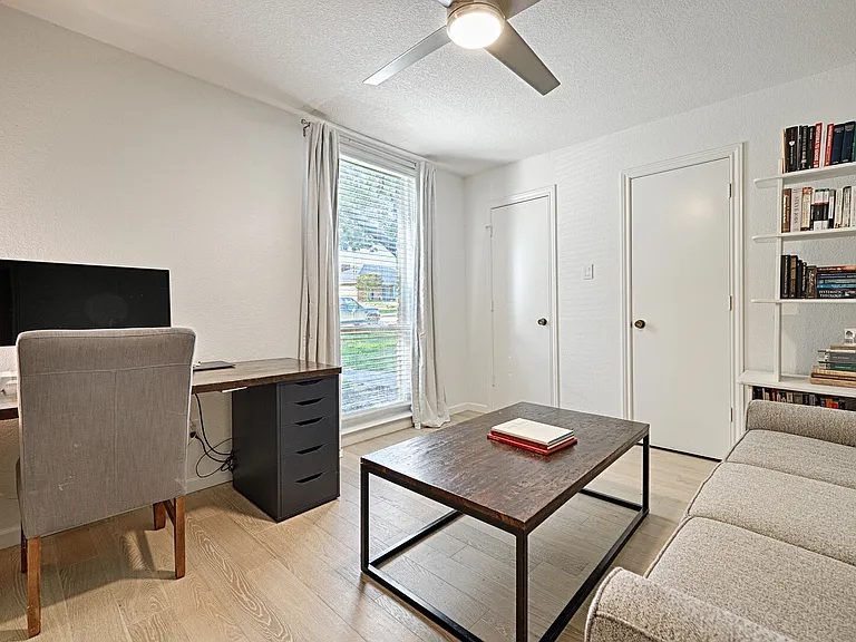 Flower Meadow Dr — Photo 12