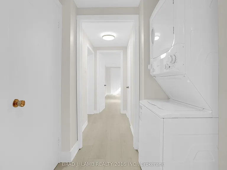 75 Marshall St #LOWER — Photo 17
