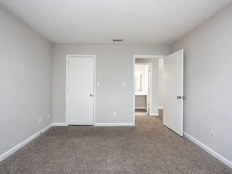 5220 N Henry Blvd — Photo 29