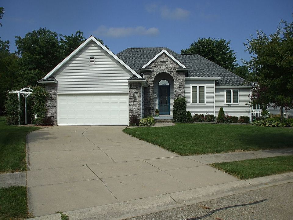 1st image of 415 Wildflower Ln