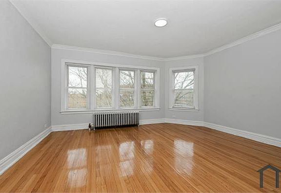 2nd image of 7112 S East End Ave #3B