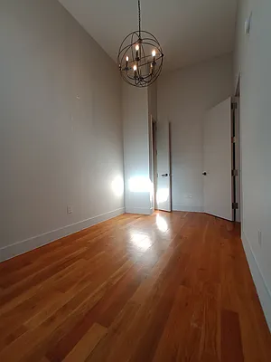 Rented by City Vista Inc | media 6