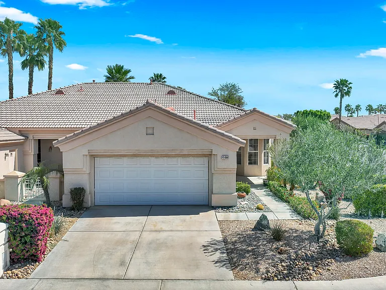 43696 Old Troon Ct — Photo 24