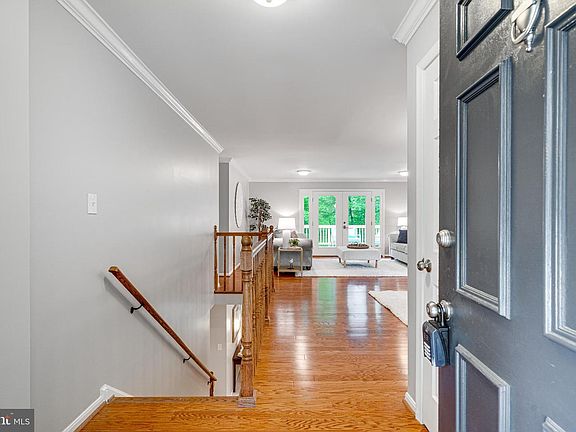 4th image of 4765 Tapestry Dr