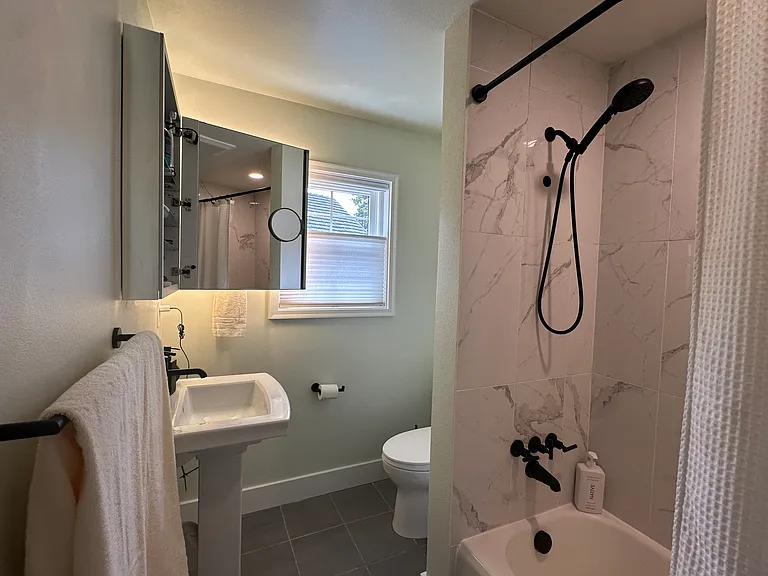 5403 Beacon Ave S — Photo 8