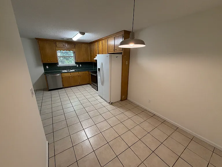 108 Smithsonia Rd — Photo 7
