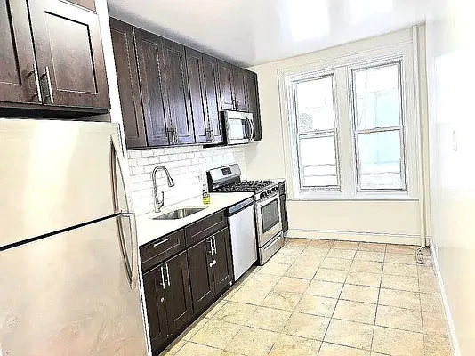 Kitchen, photo 1