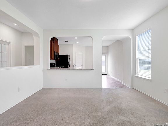 4th image of 4404 Donley Bayou
