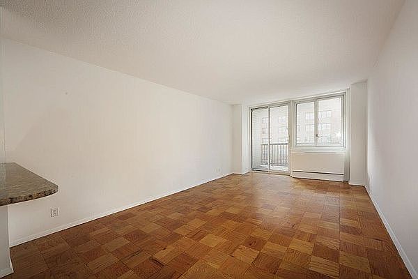 1st image of 115 E 34th St Unit 503