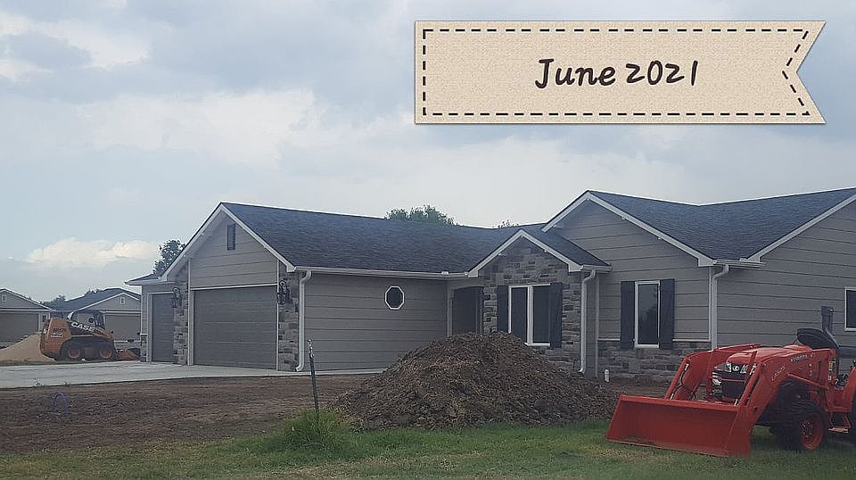 41 W Kisiwa Village Rd, Hutchinson, KS 67502 Zillow