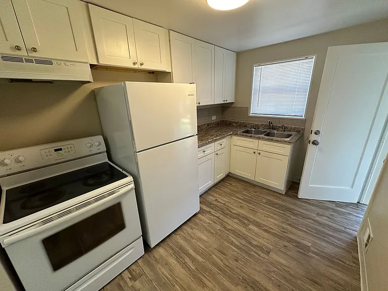 4600 S Delaware St #1 — Photo 9