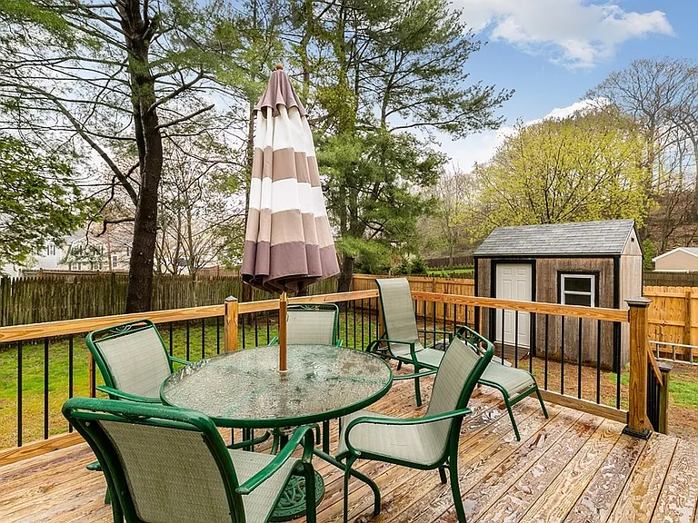 96 Sunrise Dr — Photo 22