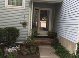 4 Willow Cir #805, Hamburg, NJ 07419