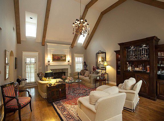 Spectacular ceilings and hardwood floors