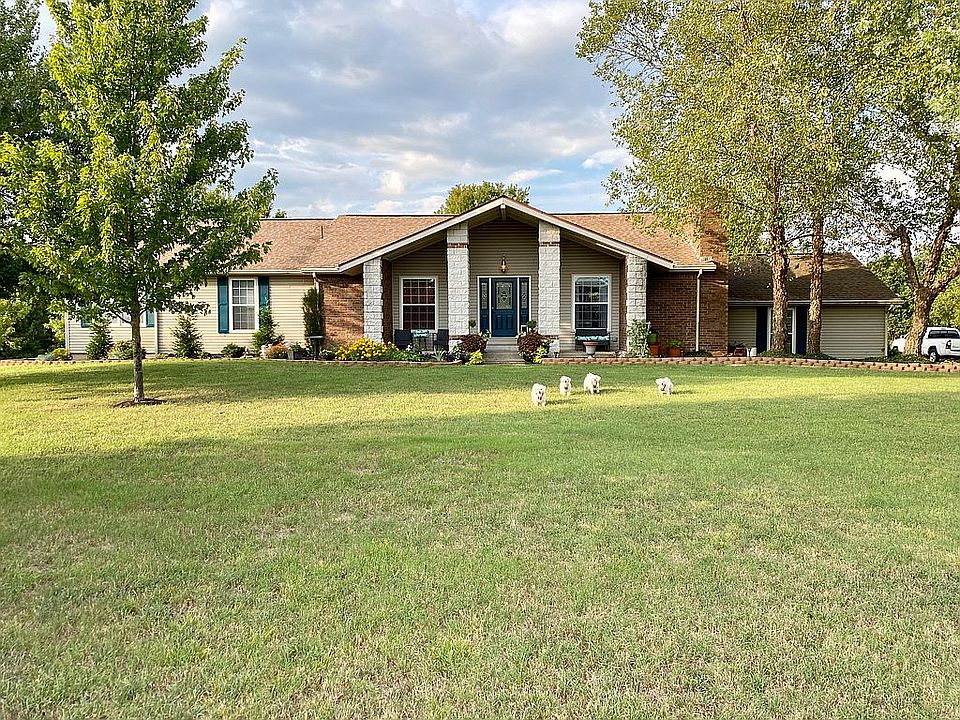1st image of 2318 S Loma Linda Dr