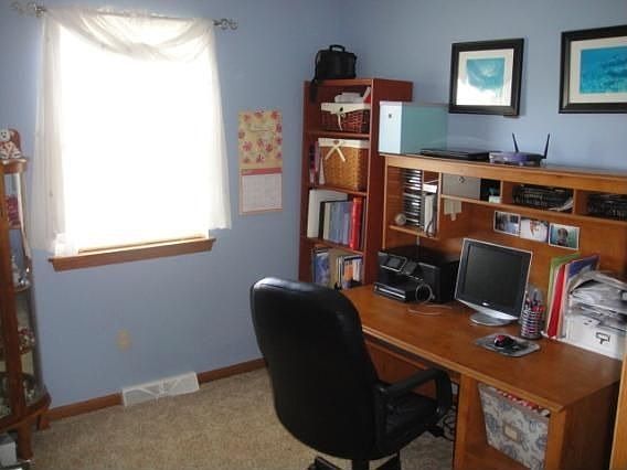 3rd image of 1212 Lombardi Way