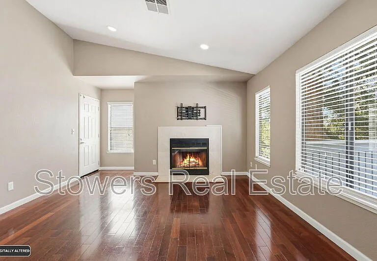 7102 Cross Creek Cir #C — Photo 6