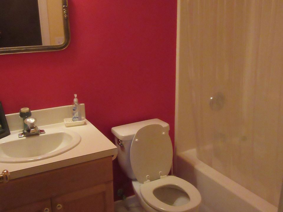 full bath downstairs