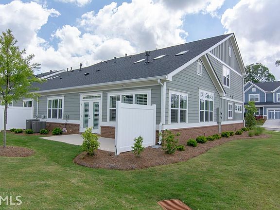 4th image of 321 Cherokee Station Cir #0