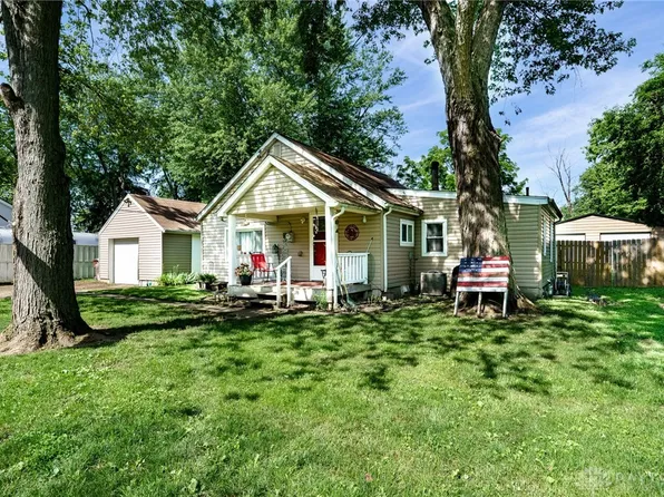 527 S Church St, New Lebanon, OH 45345