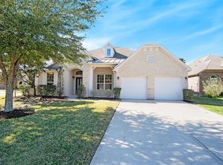 2304 Harbor Chase Dr, Pearland, TX 77584