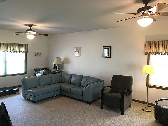 2nd image of 18 Kearsley Pl