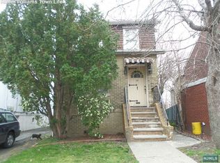 28 Hamilton Ave, Fairview, NJ 07022